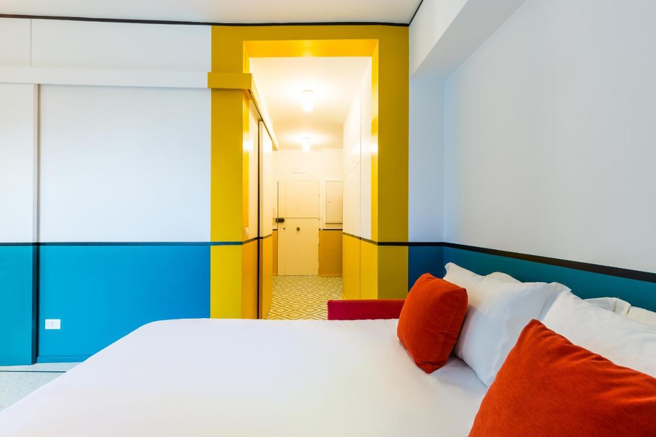 Piazza Municipio Apartments By Wonderful Italy نابولي المظهر الخارجي الصورة