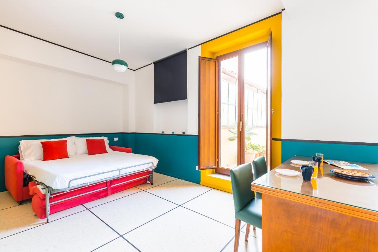Piazza Municipio Apartments By Wonderful Italy نابولي المظهر الخارجي الصورة